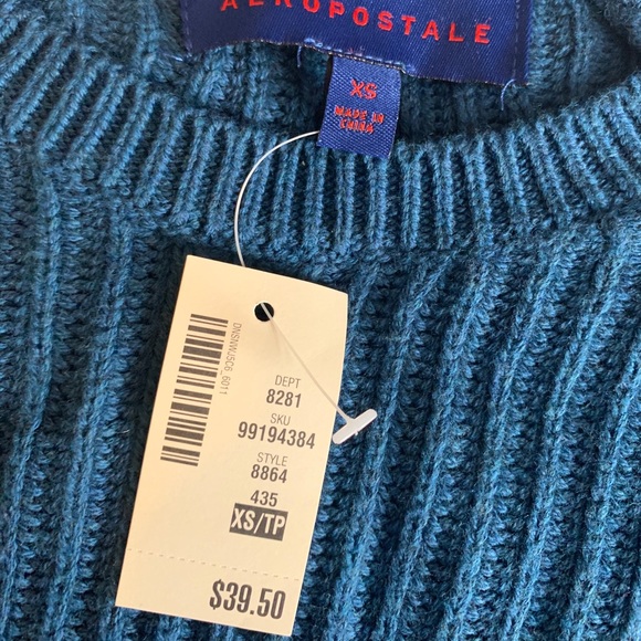 Cropped sweater - Picture 4 of 4